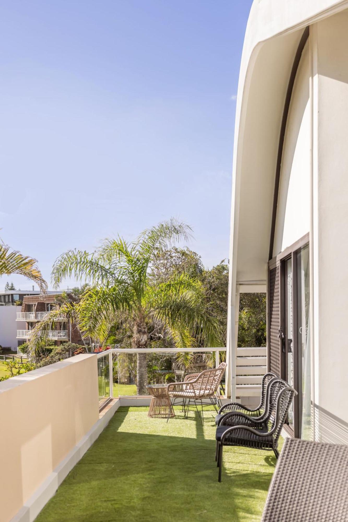 Hotel Waves Byron Bay Esterno foto